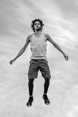 Gianmarco Tamberi jumping for Susi Belianska