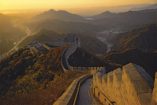 the great wall at sunset